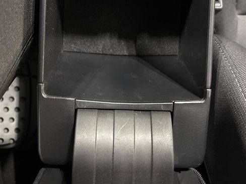 Used 2023 Toyota Corolla LE image 13