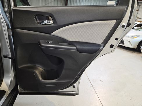 Used 2015 Honda CR-V EX image 25