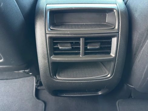 Used 2019 Cadillac XT5 Luxury AWD/4WD image 28