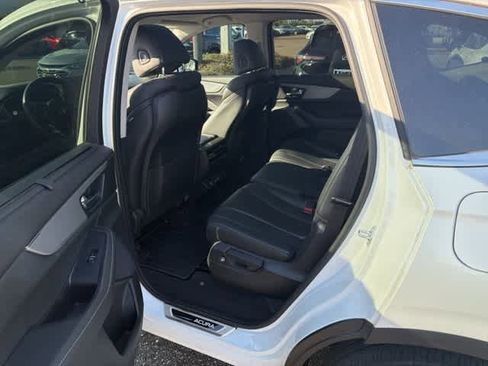 Certified 2023 Acura MDX FWD w/ Technology Package image 13