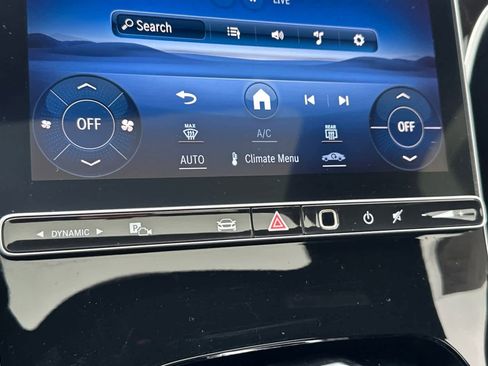 Certified 2024 Mercedes-Benz C 300 4MATIC Sedan image 18