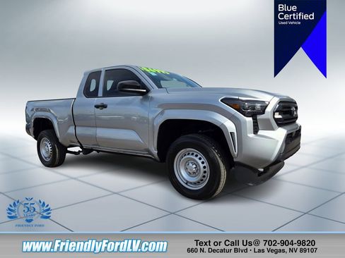 Used 2025 Toyota Tacoma SR AWD/4WD image 1