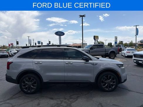Used 2022 Kia Sorento SX Prestige AWD/4WD image 4