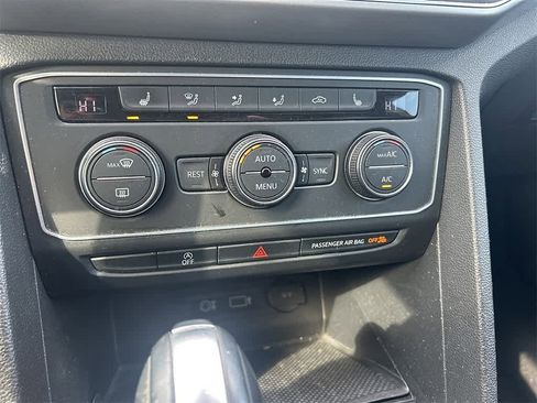 Used 2019 Volkswagen Atlas SE w/ Towing Package image 20