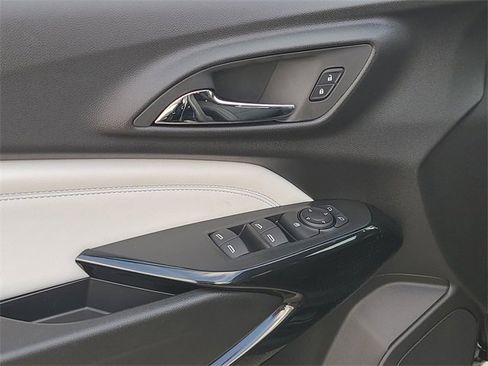 New 2026 Chevrolet Trax LT image 20