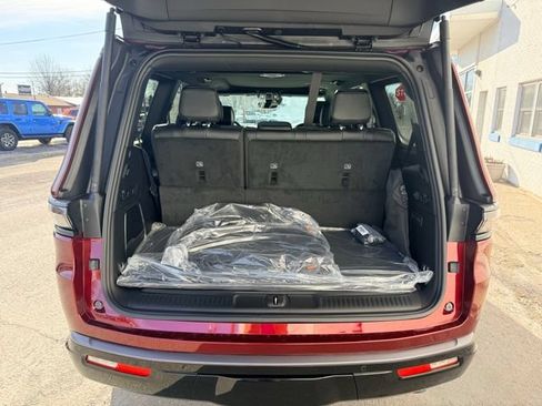 New 2026 Jeep Grand Wagoneer Limited w/ Premium Group II AWD/4WD image 7