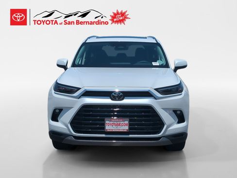 New 2026 Toyota Grand Highlander AWD image 8