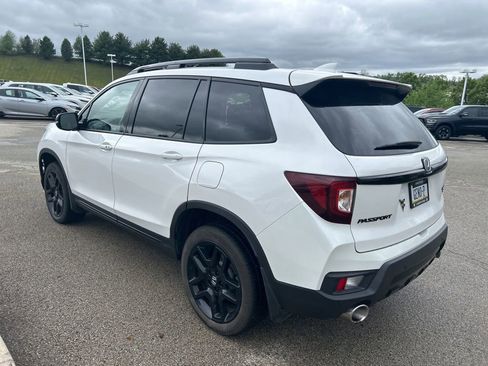 Used 2024 Honda Passport Black Edition image 4