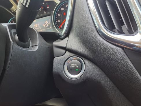 Used 2024 Chevrolet Equinox LT FWD image 23