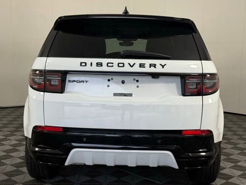New 2025 Land Rover Discovery Sport Dynamic SE image 8