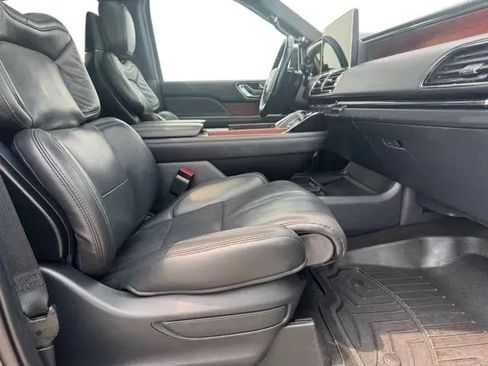 Used 2023 Lincoln Navigator L Reserve AWD/4WD image 14