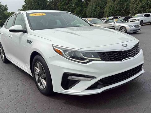 Used 2020 Kia Optima LX FWD image 2