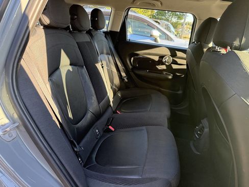 Used 2017 MINI Cooper Clubman S image 17