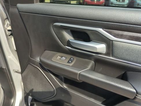 Used 2022 RAM 1500 Big Horn AWD/4WD image 32