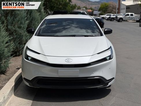 Used 2026 Toyota Prius LE FWD image 2