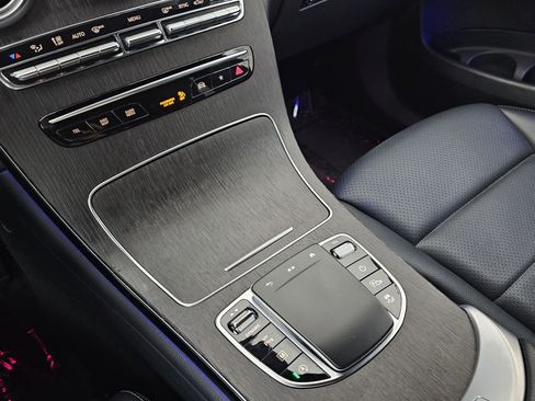 Certified 2022 Mercedes-Benz GLC 300 GLC 300 w/ Multimedia Package Lite image 43