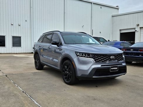 Used 2021 Kia Sorento S w/ Panoramic Sunroof Package AWD/4WD image 3