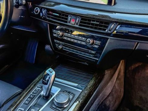 Used 2017 BMW X5 xDrive40e image 30