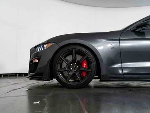Used 2020 Ford Mustang Shelby GT500 w/ Carbon Fibre Track Pack RWD image 12