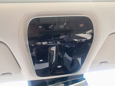 Used 2025 Mercedes-Benz E 450 4MATIC Sedan image 13