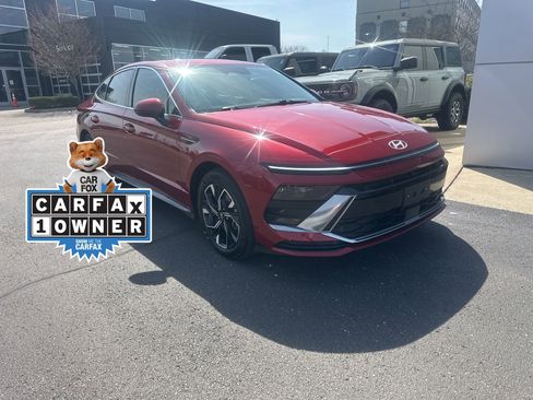 Used 2025 Hyundai Sonata SEL FWD image 1