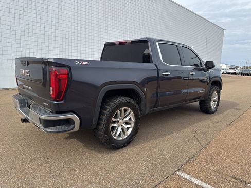 Used 2022 GMC Sierra 1500 SLT w/ SLT Convenience Package image 8