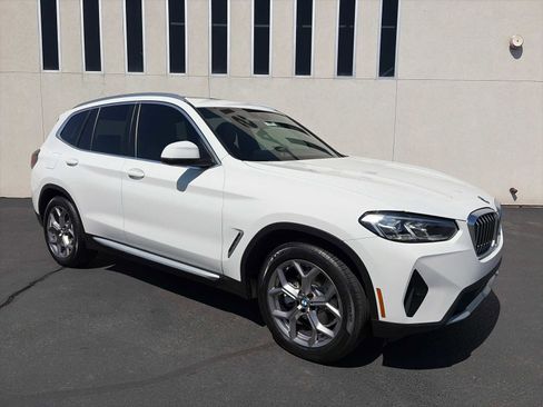 Used 2022 BMW X3 xDrive30i w/ Premium Package AWD/4WD image 2