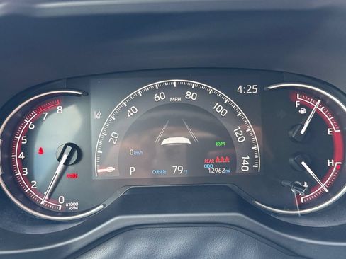 Used 2025 Toyota RAV4 XLE FWD image 13