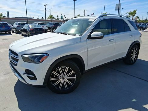 Used 2025 Mercedes-Benz GLE 350 4MATIC image 3