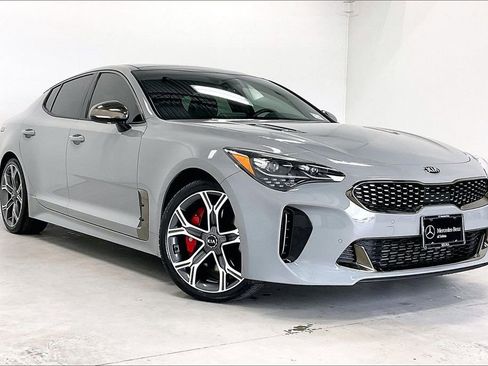 Used 2019 Kia Stinger GT1 RWD image 1