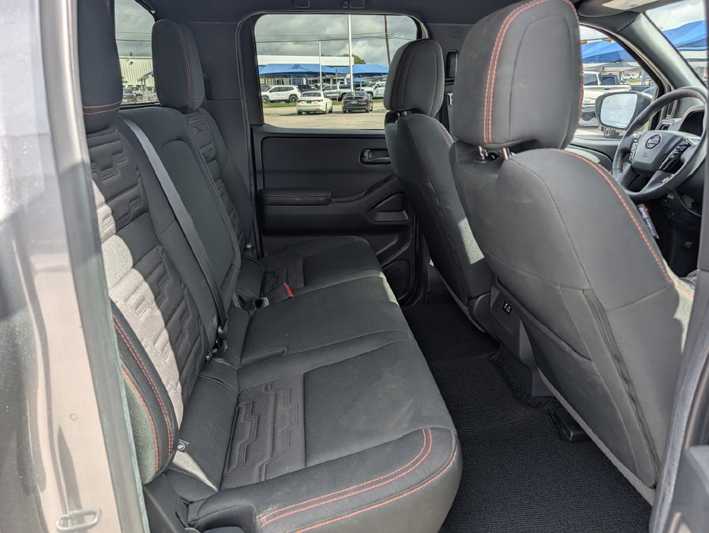 Used 2026 Nissan Frontier PRO-4X AWD/4WD image 30