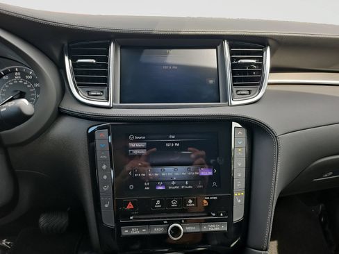 Used 2023 INFINITI QX50 Luxe FWD image 27