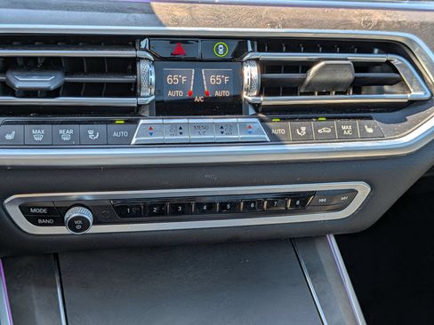 Used 2022 BMW X5 xDrive45e w/ Climate Comfort Package AWD/4WD image 25