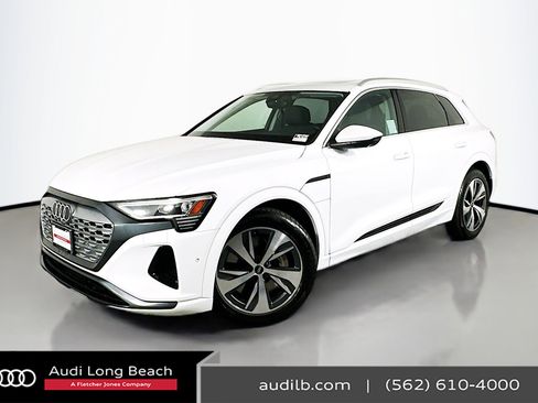 Used 2024 Audi Q8 e-tron Premium Plus w/ Premium Plus Package image 1