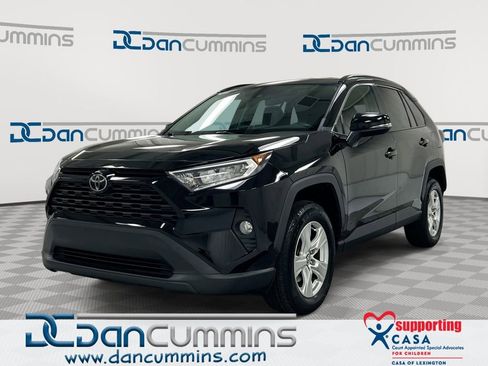 Used 2021 Toyota RAV4 XLE AWD/4WD image 1