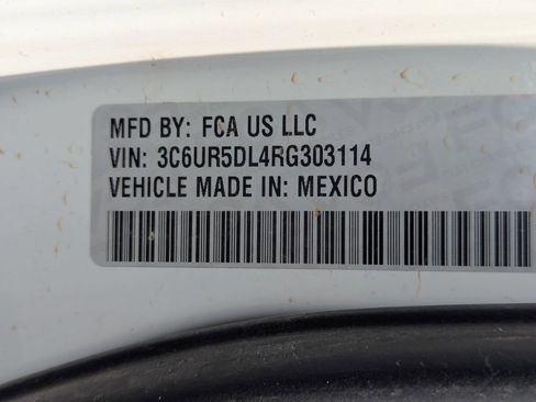 Used 2024 RAM 2500 Big Horn AWD/4WD image 37