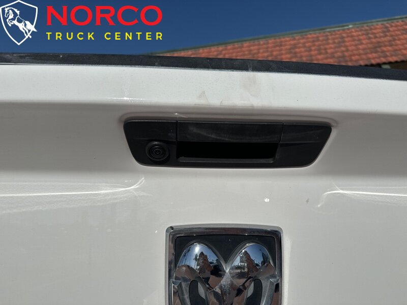 Used 2019 RAM 1500 Classic SLT RWD image 9