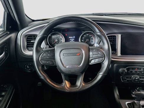 Used 2022 Dodge Charger R/T w/ Plus Group RWD image 18