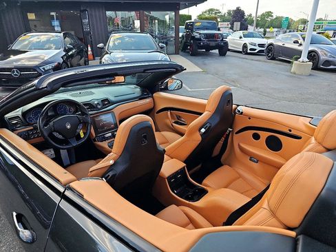 Used 2018 Maserati GranTurismo Sport image 28