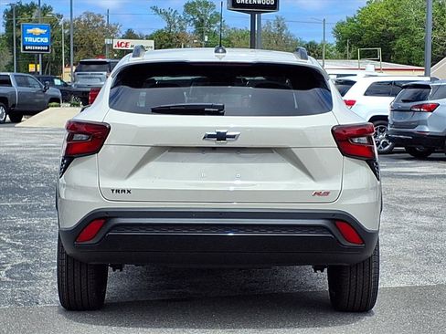 New 2026 Chevrolet Trax RS w/ Driver Confidence Package image 5