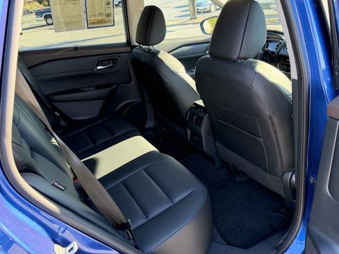 Used 2023 Nissan Rogue SV w/ SV Premium B Package AWD/4WD image 24