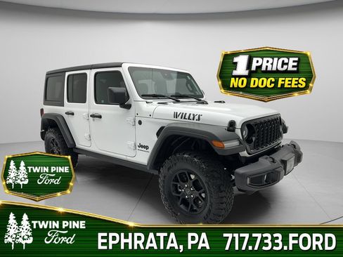 Used 2025 Jeep Wrangler Unlimited Sport AWD/4WD image 1
