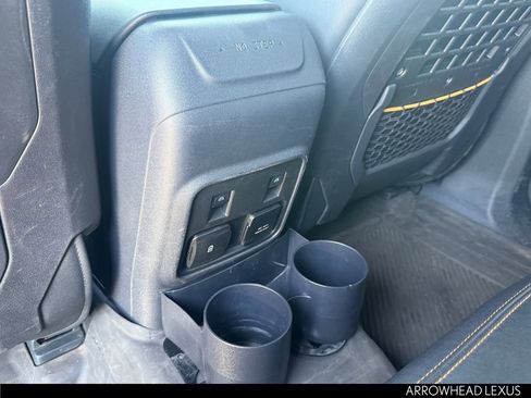 Used 2022 Ford Bronco Badlands image 30