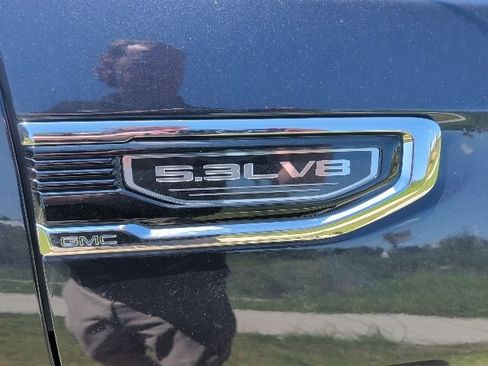 Used 2024 GMC Sierra 1500 SLT AWD/4WD image 9