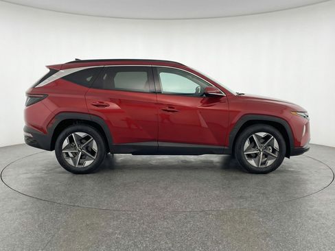 Used 2025 Hyundai Tucson SEL image 11