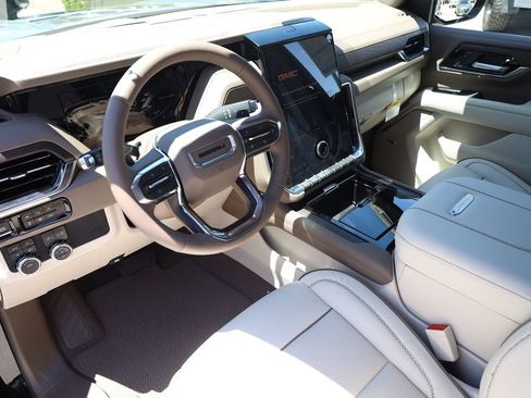 New 2026 GMC Yukon XL Denali AWD/4WD image 12