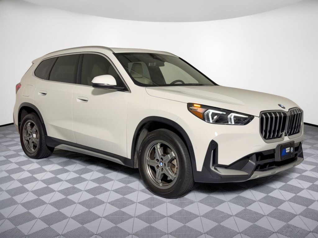 Used 2025 BMW X1 xDrive28i w/ Technology Package AWD/4WD image 7