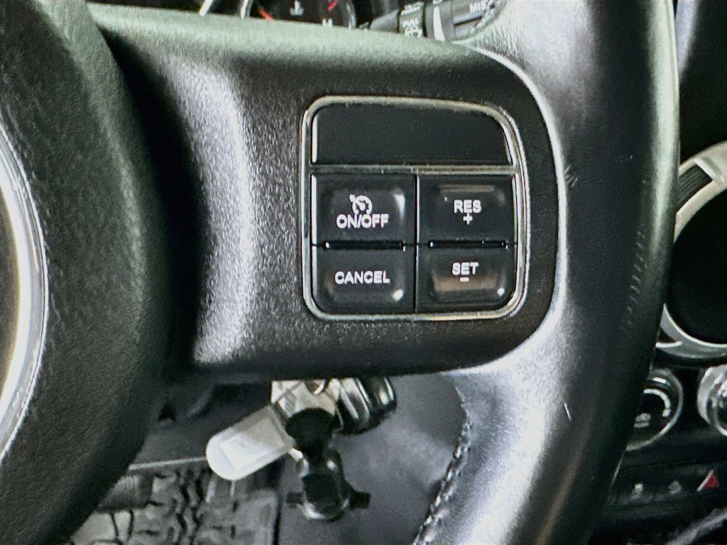 Used 2012 Jeep Wrangler Sahara w/ Connectivity Group AWD/4WD image 22