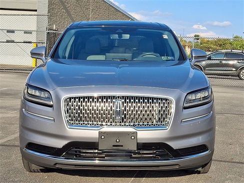 Used 2022 Lincoln Nautilus Reserve image 2