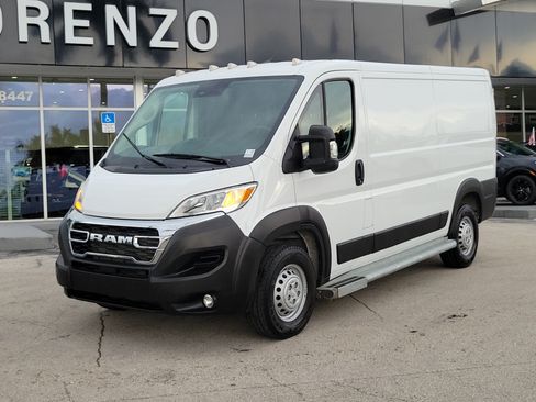 Used 2025 RAM ProMaster 2500 w/ U-Haul Equipment Group FWD image 2